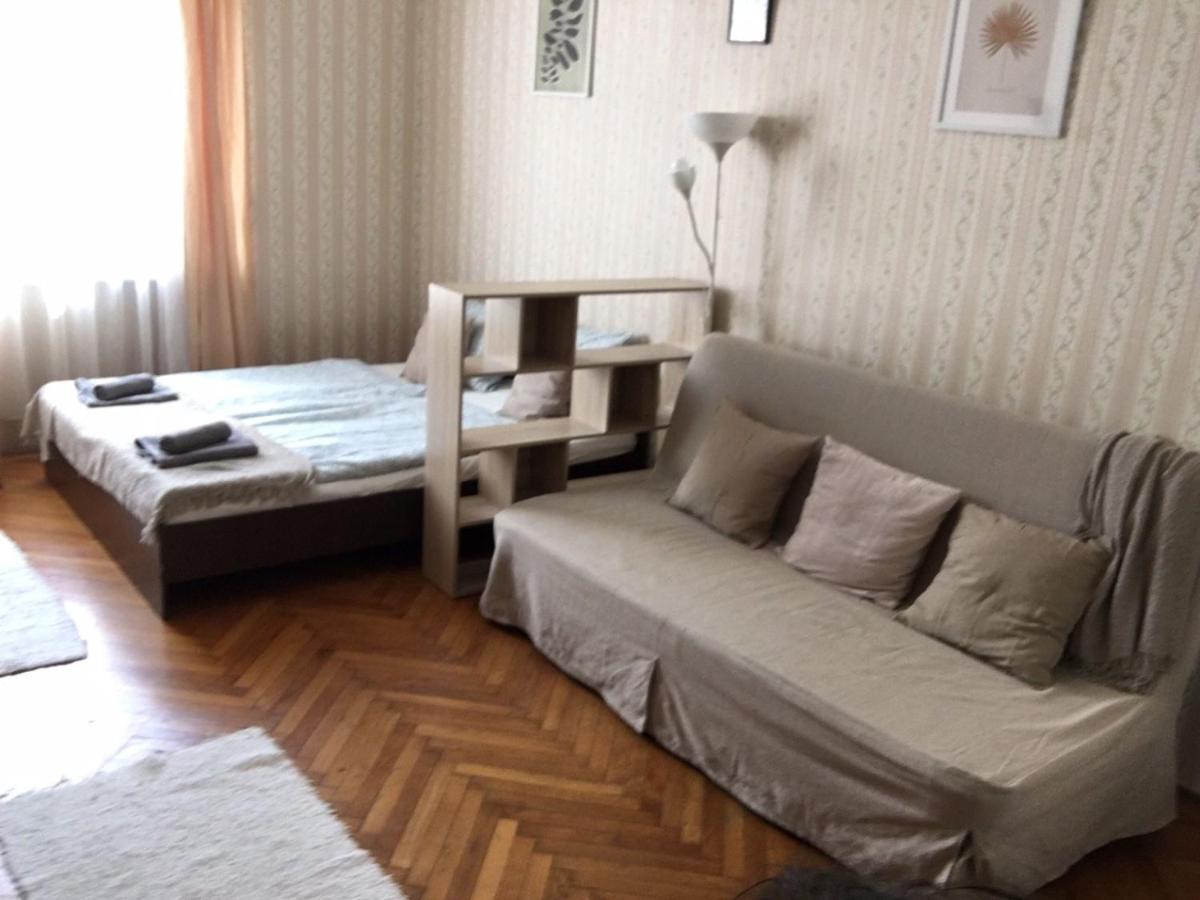 Cozy Flat At Stadionok M Station Budapest Exterior photo